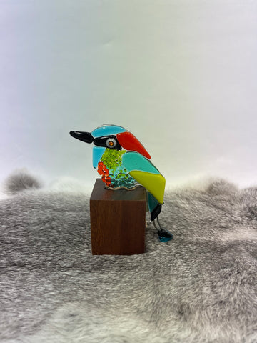 SAL VIT Bird on wooden base