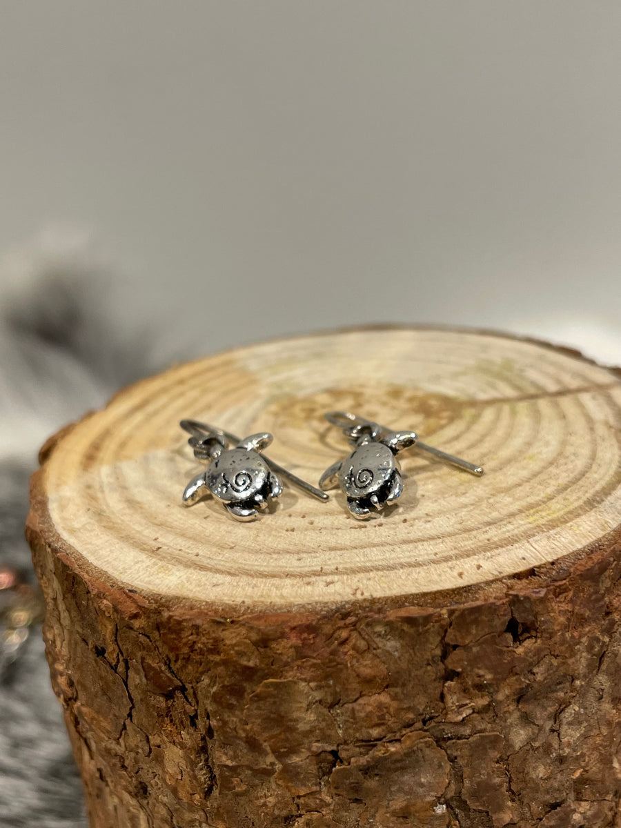 Turtle Necklace And Earrings Set