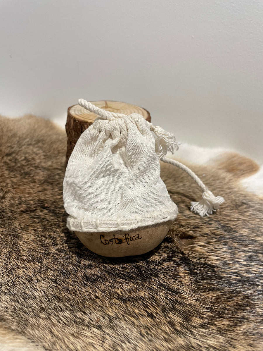 CR Gar Small purse made with coconut